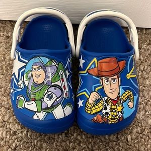 Toy story crocs toddler size 7